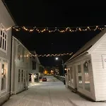 Bed & Breakfast Line Pa Hauane1 Volda