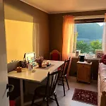 Bed & Breakfast Line Pa Hauane1 Volda
