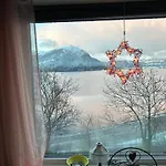 Line Pa Hauane1 Bed & Breakfast Volda