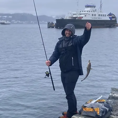 Line Pa Hauane1 3* Volda