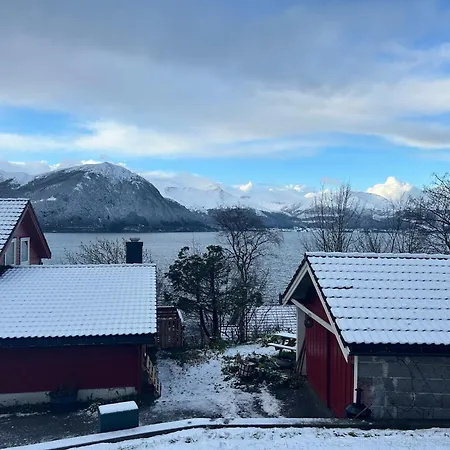 Line Pa Hauane1 Volda