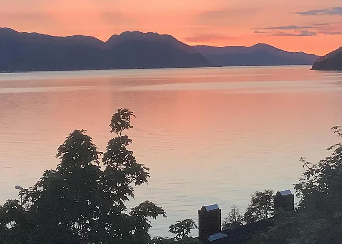 Line På Hauane1 Bed & Breakfast Volda