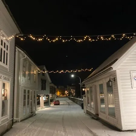 Bed & Breakfast Line Pa Hauane1 Volda