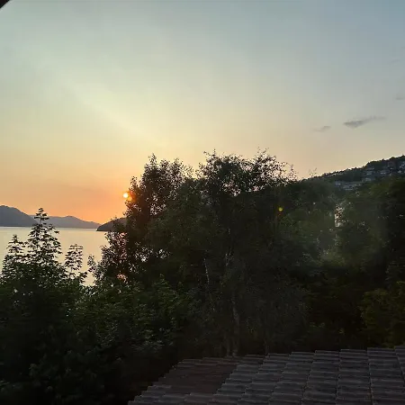 Bed & Breakfast Line Pa Hauane1 Volda