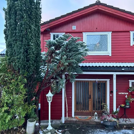 Bed & Breakfast Line Pa Hauane1 Volda
