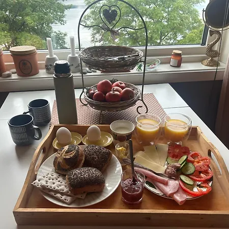 Line Pa Hauane1 Bed & Breakfast Volda