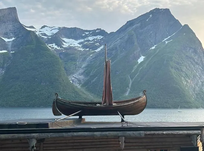Frühstückspension Line Pa Hauane1 Volda